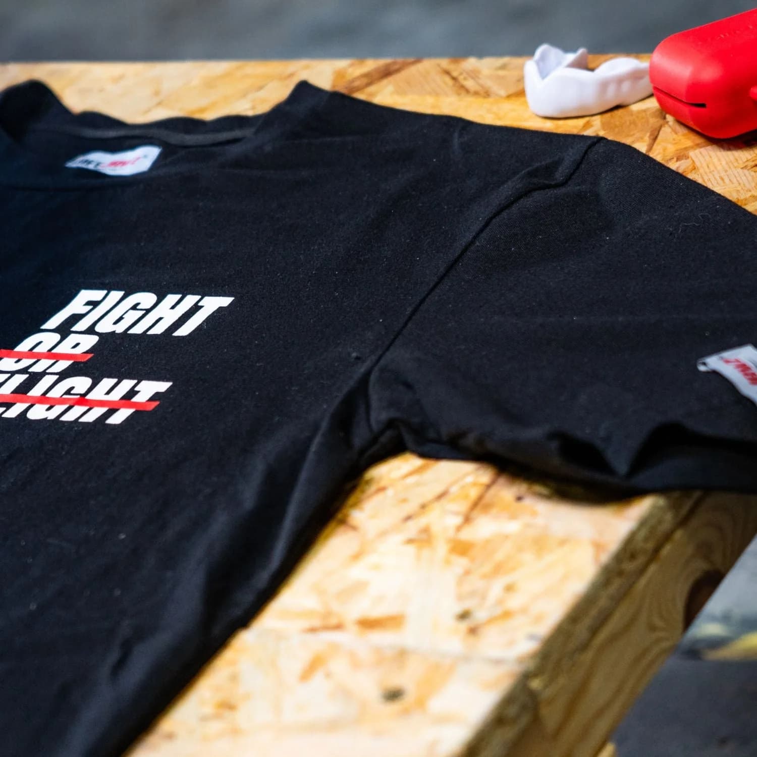 SafeJawz Fight or Flight T-Shirt – alternativt bilde fra SafeJawz