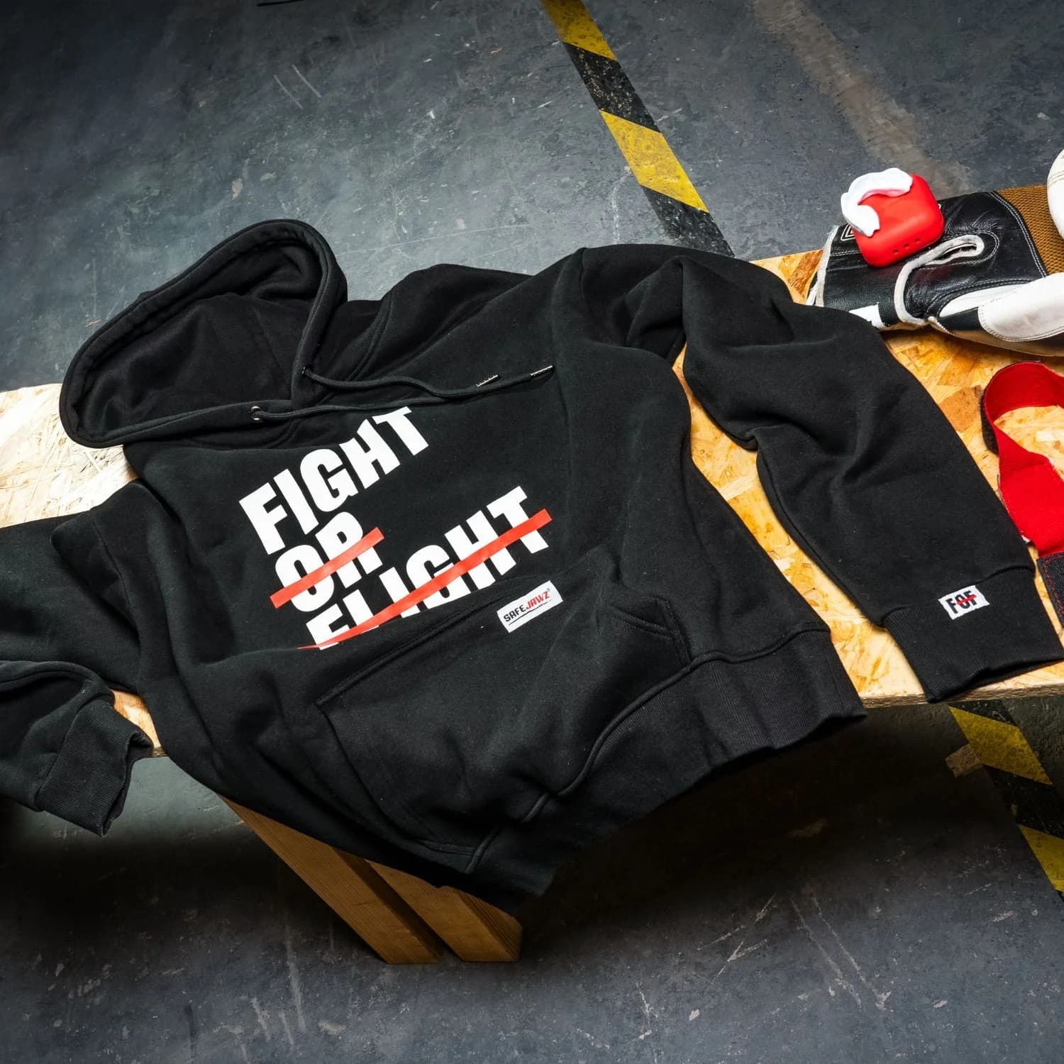 SafeJawz Fight or Flight Premium Hoodie – alternativt bilde fra SafeJawz